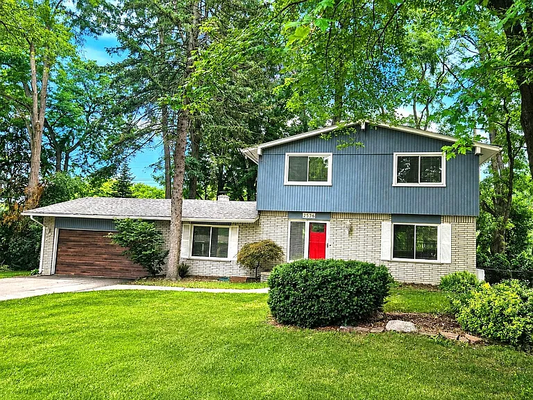 2536 Alveston Dr — Photo 1
