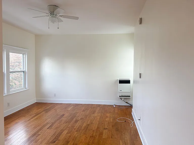 4440 Burns Ave #11 — Photo 21