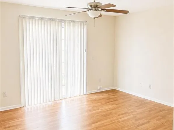 517 Mystic Dr APT D, Greensboro, NC 27406