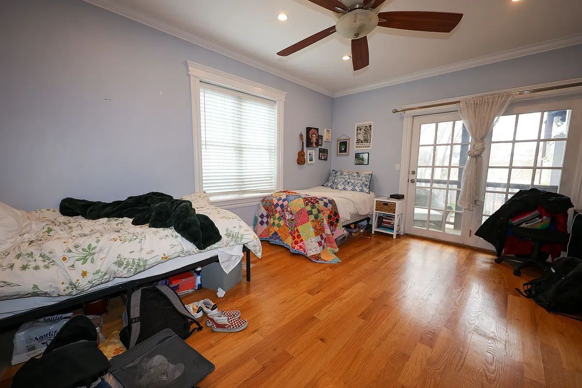Building Photo - 129 Nonantum St