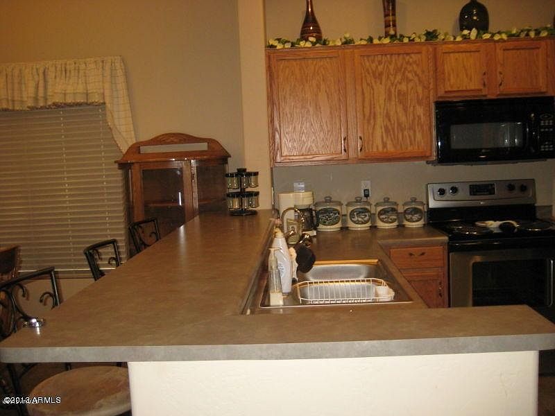 2nd image of 263 E Cheyenne Rd