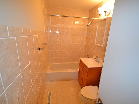 5th image of 386 E Norman Ln