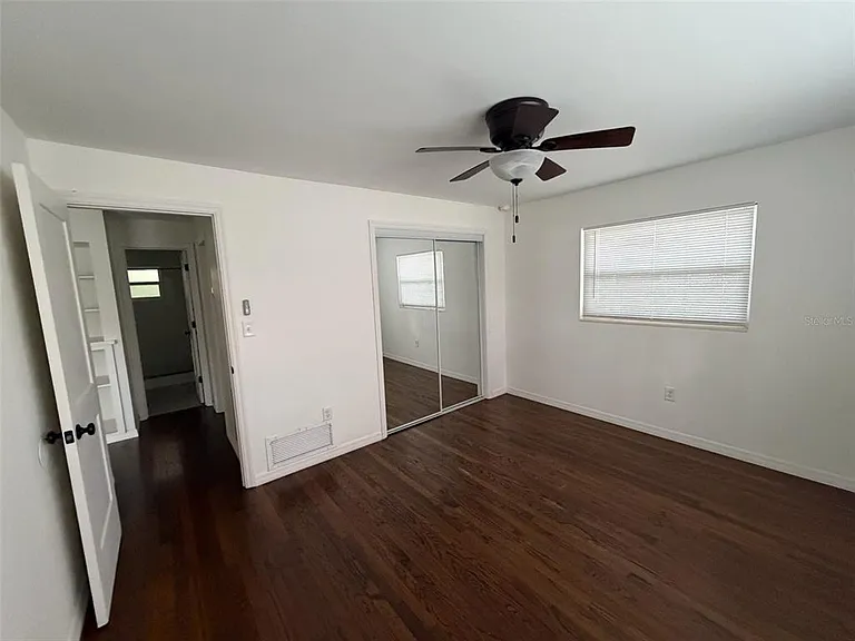 1220 SE 3rd St — Photo 11