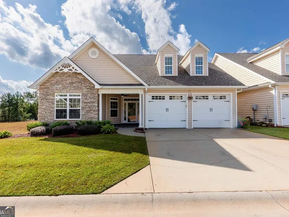111 Fairway Oaks Dr, Perry, GA 31069