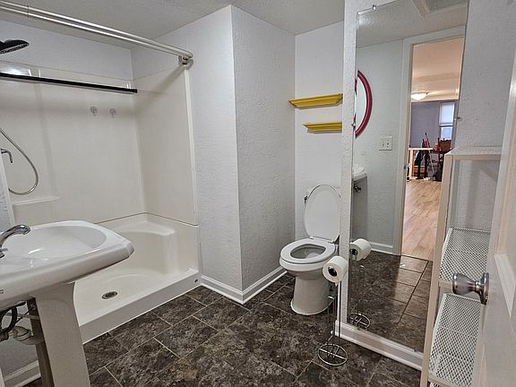 Main bathroom - Full with walk in shower