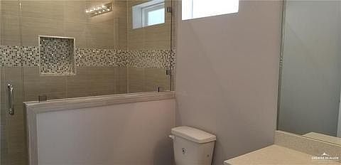 4th image of 503 Newport Ave APT 1