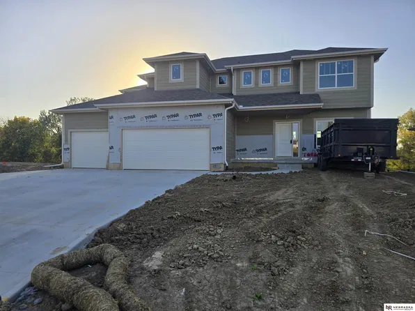 10906 N 172nd St, Bennington, NE 68007