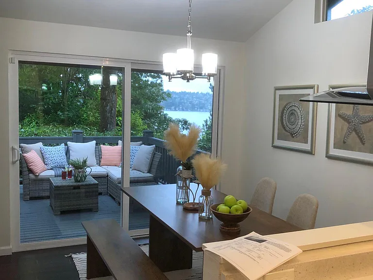 W Mercer Way — Photo 11