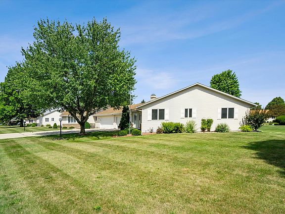 3rd image of 4019 Dorchester Dr
