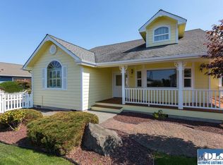 566 Elk Horn Loop, Sequim, WA 98382