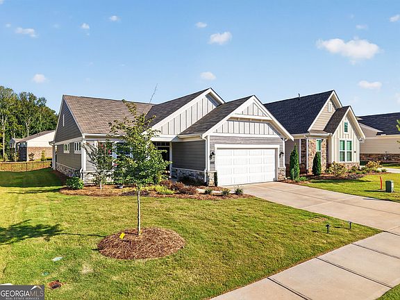 3rd image of 123 Laurel Farms Ln