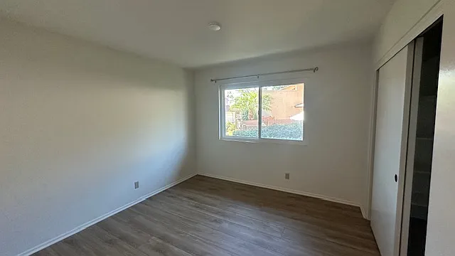 637 Sydney Ln — Photo 29