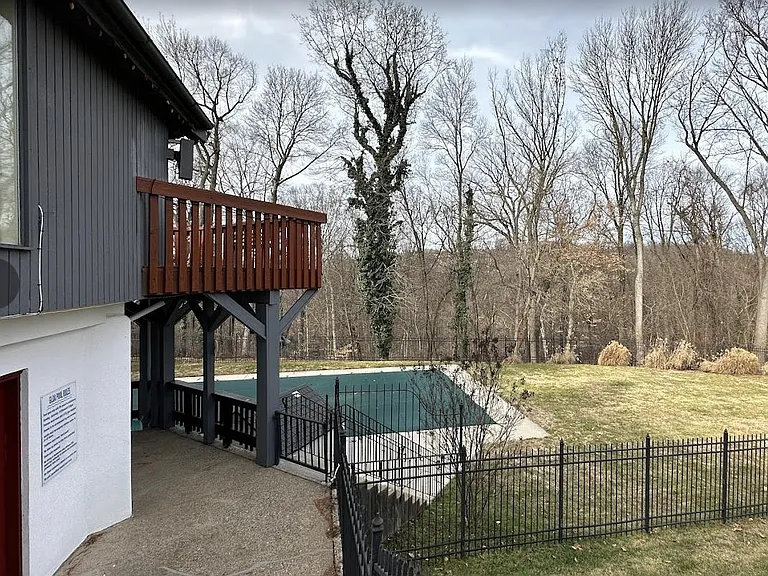 4000 Gypsy Ln #550 — Photo 11