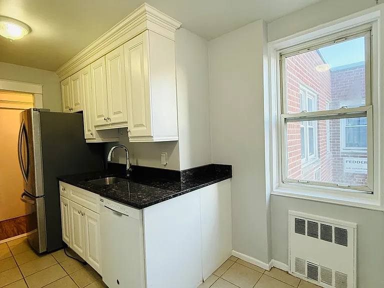39 Glenbrook Rd #5F — Photo 6