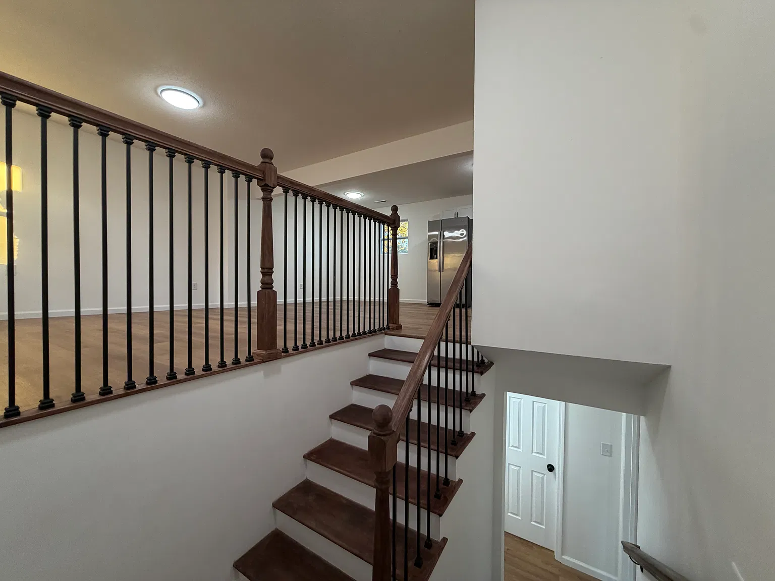 5 bed, $2,700 — Photo 2