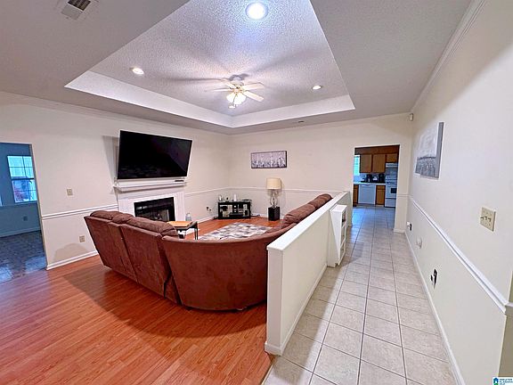 4th image of 1041 Northwood Dr