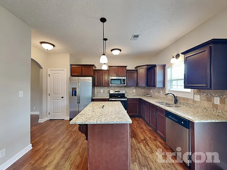 3772 Windhaven Dr — Photo 8