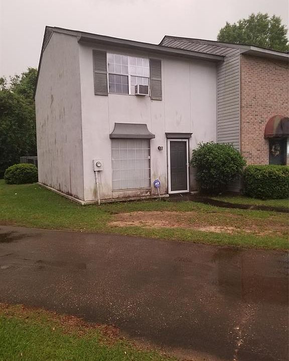 2nd image of 34 Inglewood St