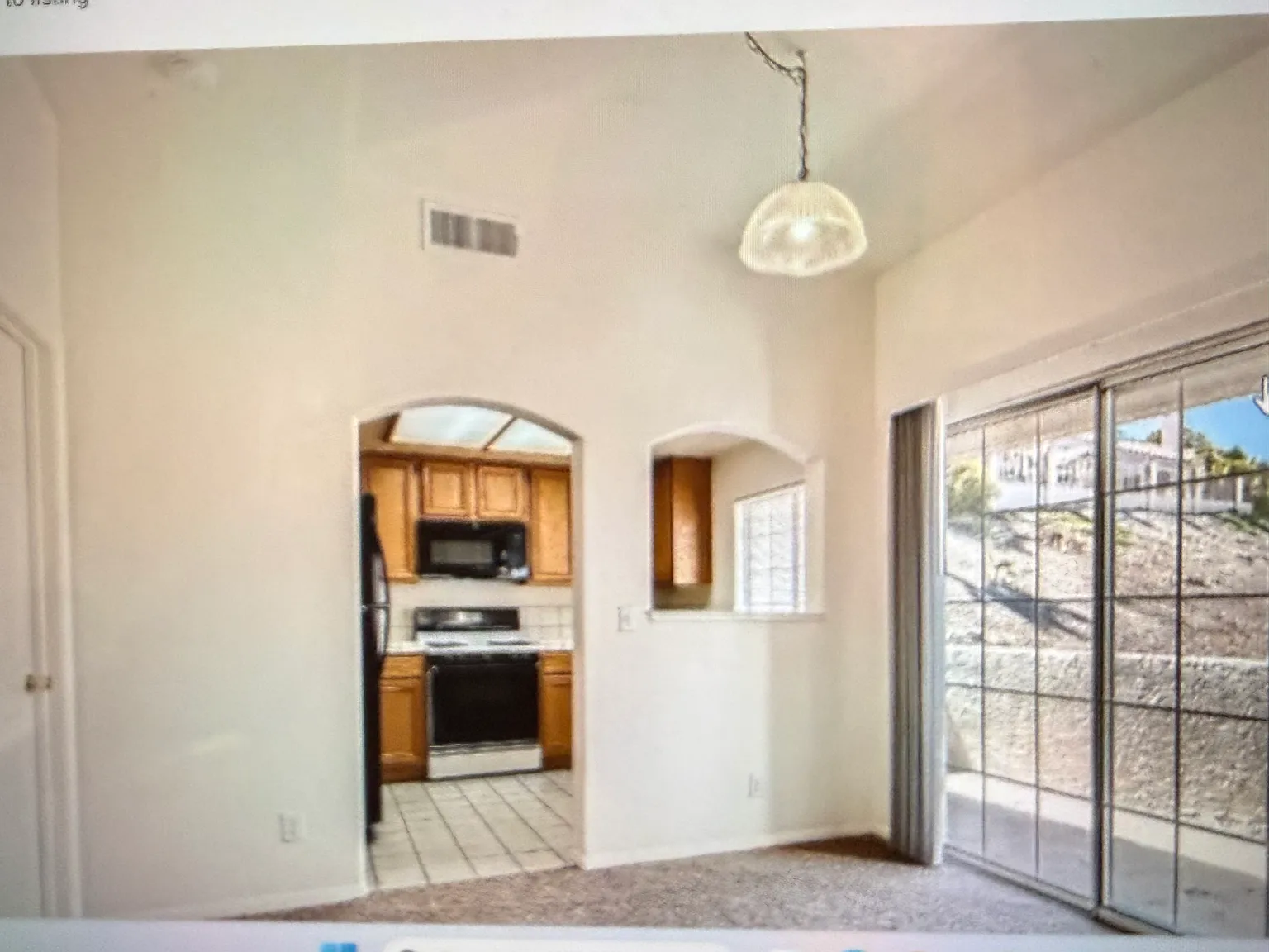 2 bed, 950 sqft, $1,550 — Photo 2