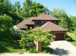 1 Court Side Dr, Huntington, WV 25705