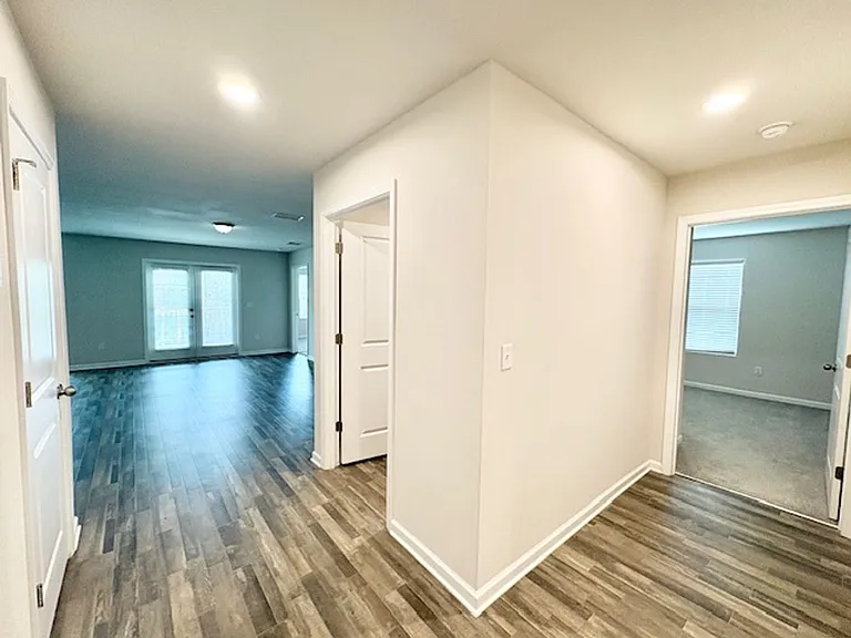 462 Whispering Creek Ave — Photo 14