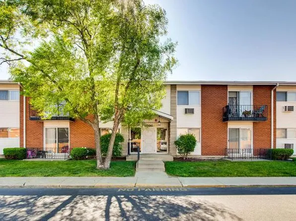 8836 Western Ave #204D, Des Plaines, IL 60016