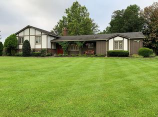 1032 Harriman St, Great Falls, VA 22066