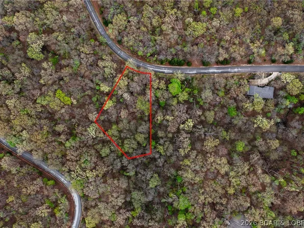 697 Muirfield Dr, Sunrise Beach, MO 65079