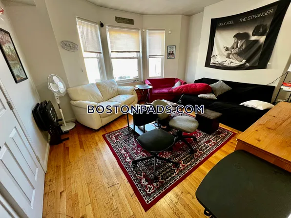 1458 Tremont St, Roxbury Crossing, MA