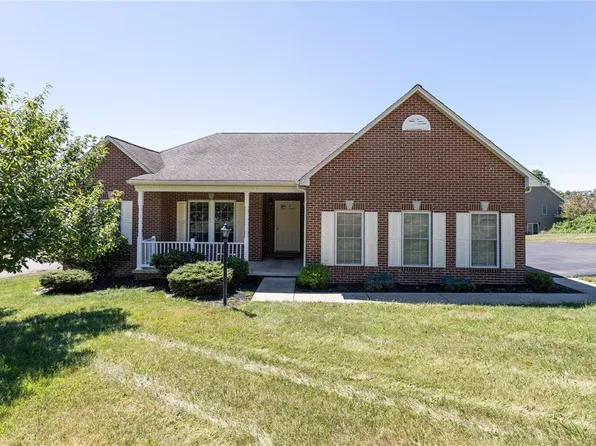 1 Ben Franklin St S, Uniontown, PA 15401