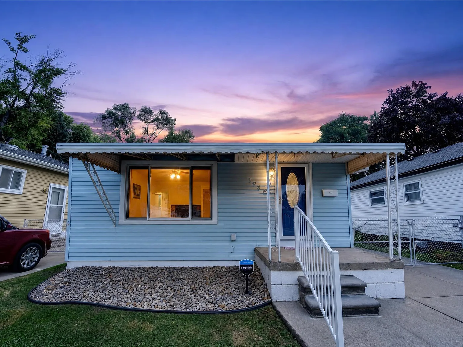 3 bed, 1014 sqft, $1,800 — Photo 3