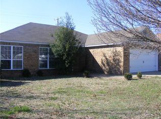215 Westfield St, Gravette, AR 72736