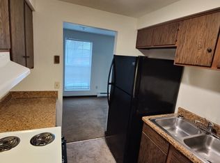 90 Woods Dr #4, West Milton, OH 45383