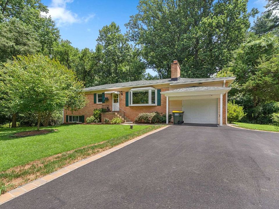 1st image of 9541 Bel Glade St