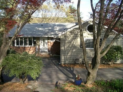 2nd image of 64 Kitchell Lake Dr W