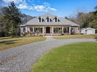 18236 Old River Rd, Vancleave, MS 39565