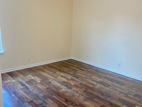 5th image of 4815 Laura Jeanne Blvd