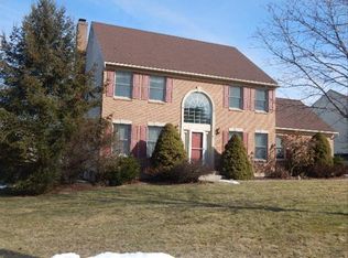 645 Fraser Dr, Easton, PA 18040