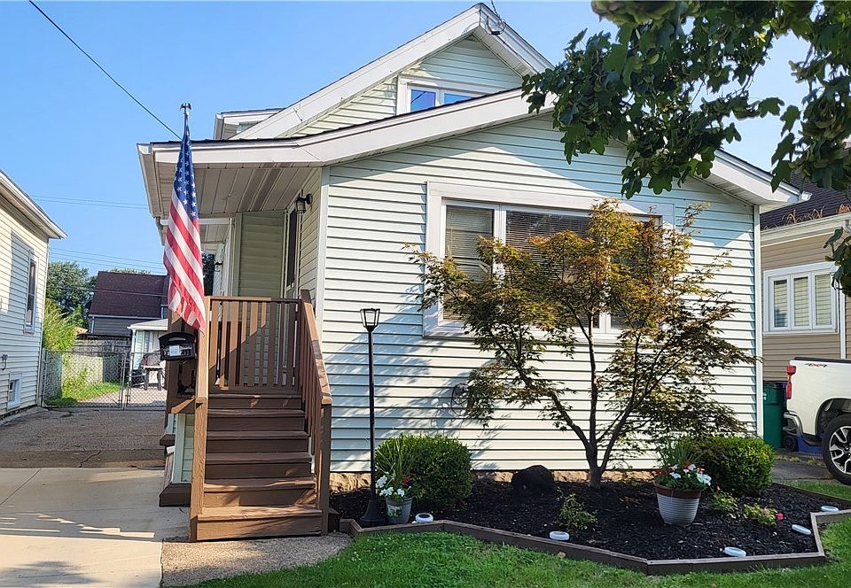 1st image of 548 Marilla St