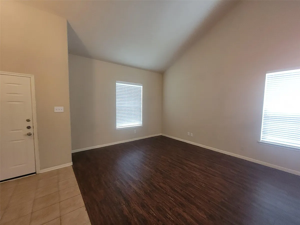 Building Photo - 3110 Clover Ranch Cir