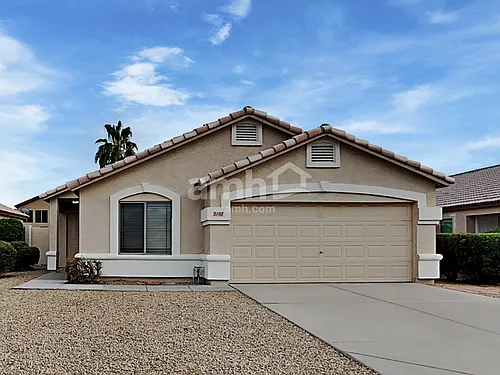 2107 E Catclaw St Photo 1