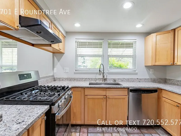 8701 E Roundtree Ave — Photo 7