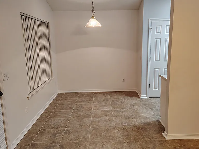 Dining Area (taken from LR).
