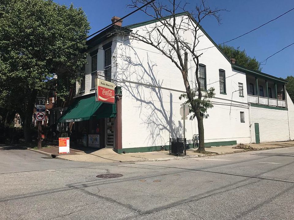 2nd image of 841 E Washington St
