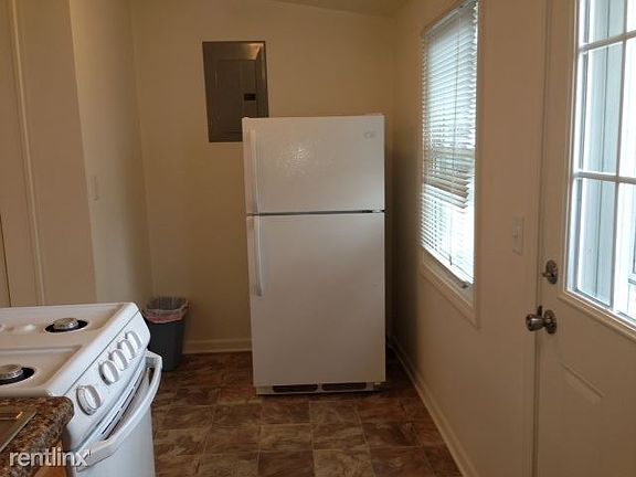 2905 50th kit north IMG_0319