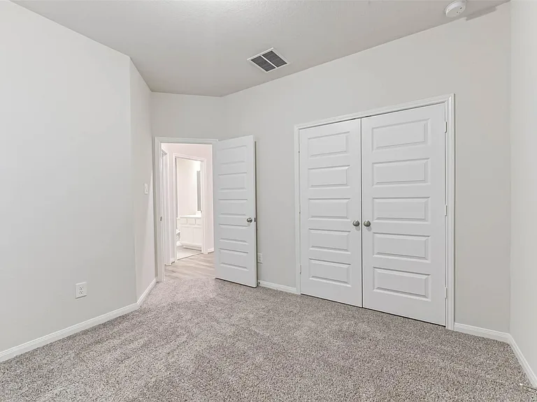 17590 Rosette Grass Dr — Photo 26