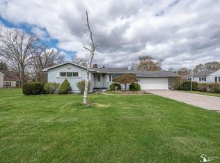 5370 E Albain Rd, Monroe, MI 48161