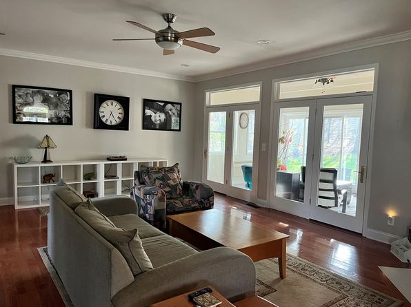 112 Greenbrier Rd, Daniels, WV 25832