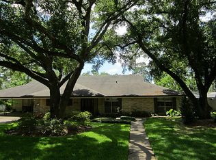 401 Gay Dr, Conroe, TX 77301