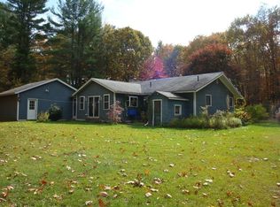 28 Sibley Rd, Barre, MA 01005